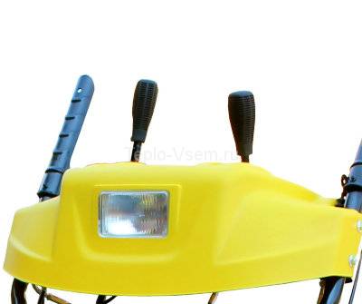 Снегоуборщик Huter SGC 8100C (на гусеницах)