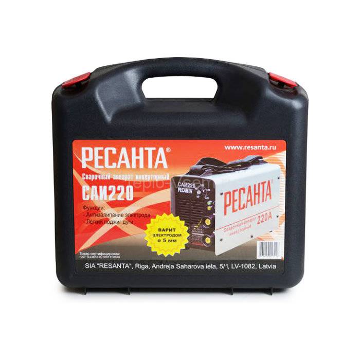 Сварочный аппарат инверторный Ресанта САИ 220 в кейсе 