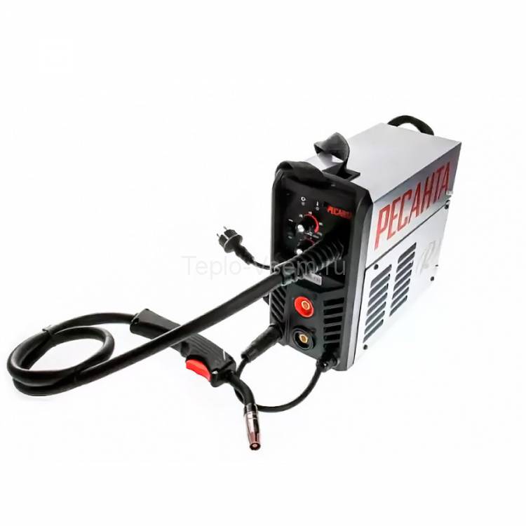 Полуавтоматический сварочный аппарат инверторного типа Ресанта САИПА-135 с функцией ММА
